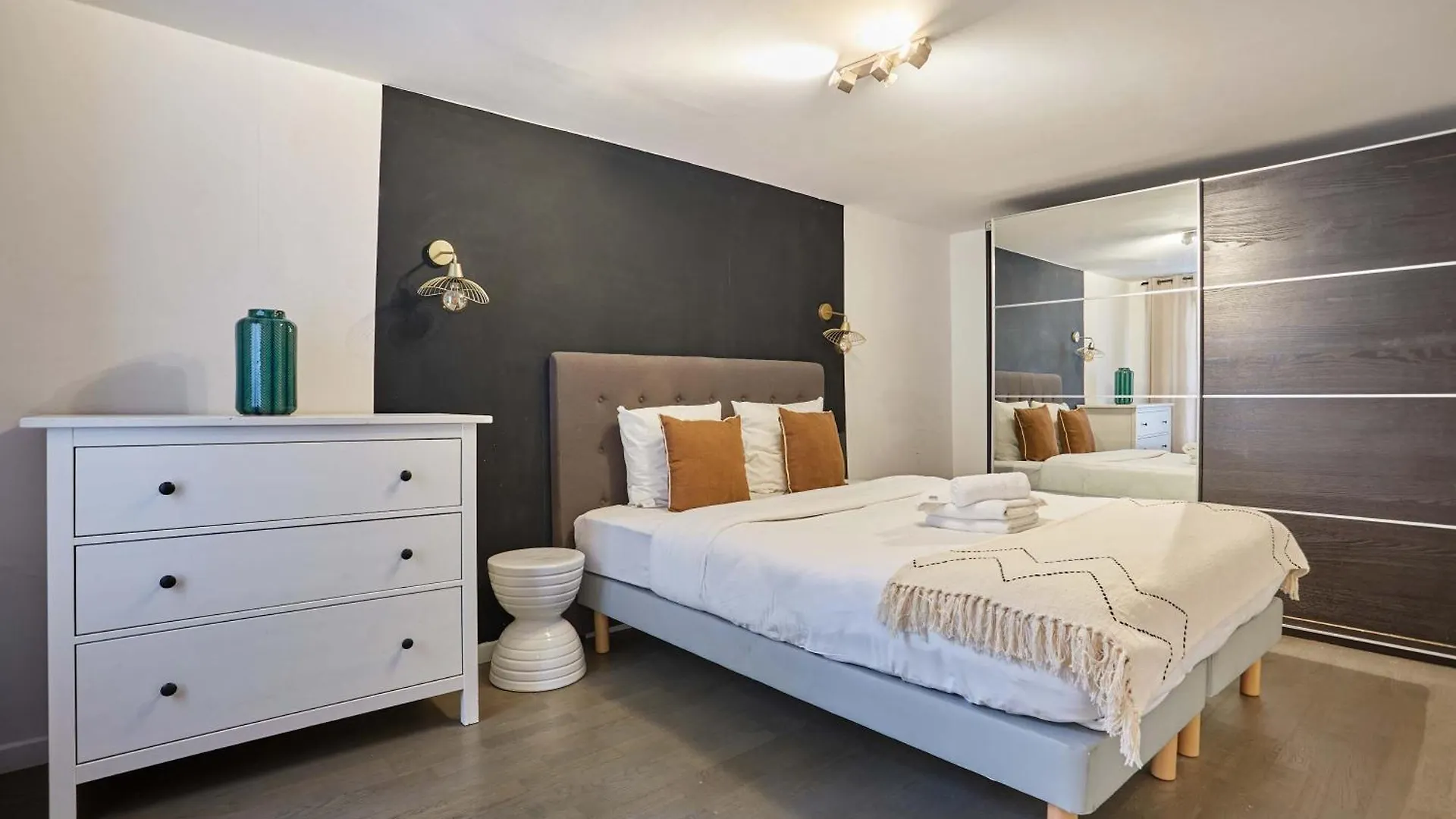 Apartment In The Heart Of Paris 4 People Fbmar3